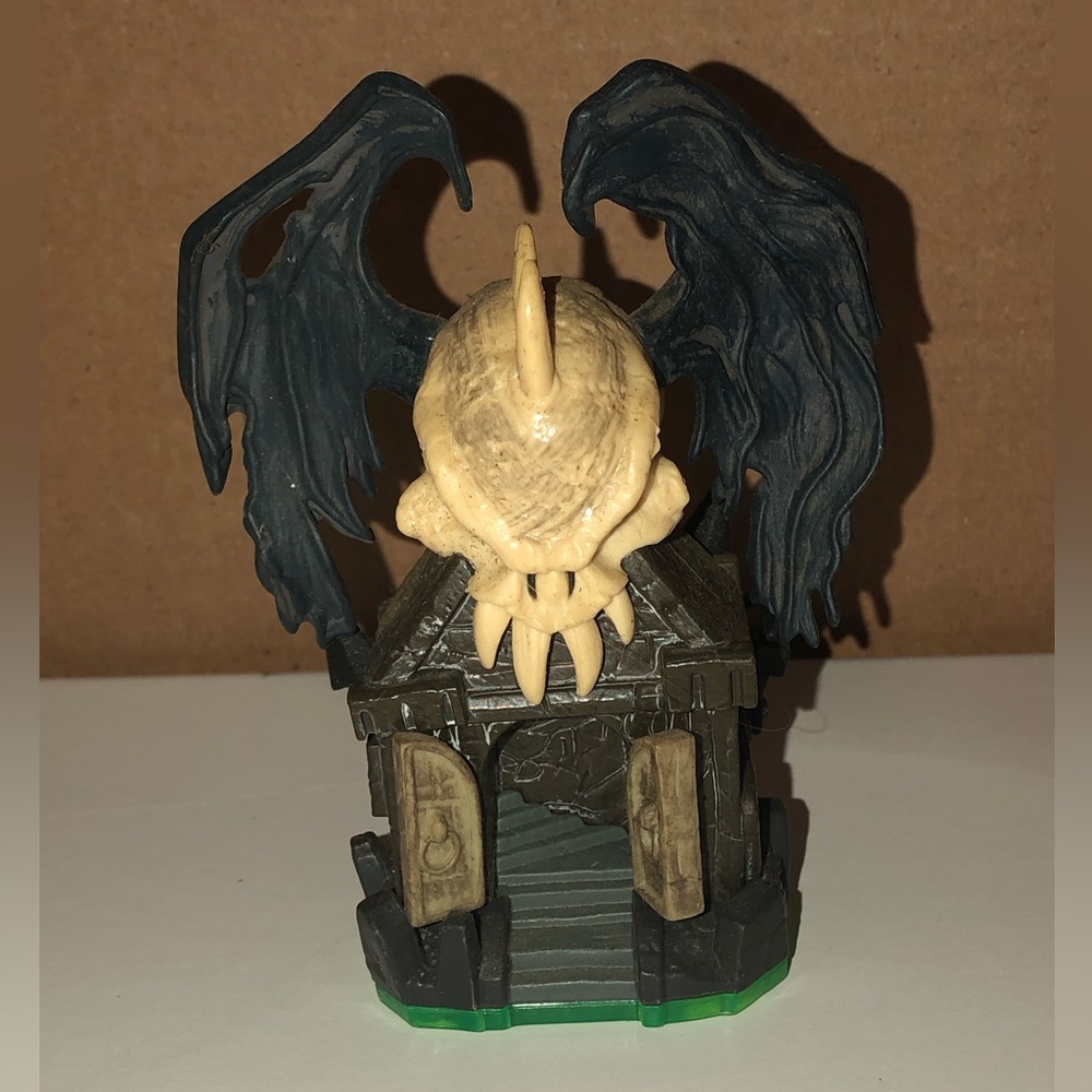 3/$20 Skylanders - Adventure Darklight Crypt